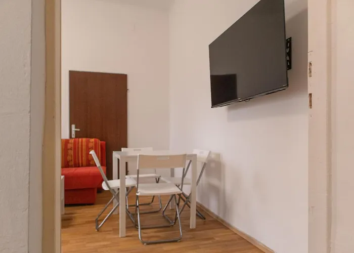 Affordable 2br Near Millennium Tower, Long * Βιέννη